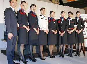 越来越多日本男性加入的空乘岗位